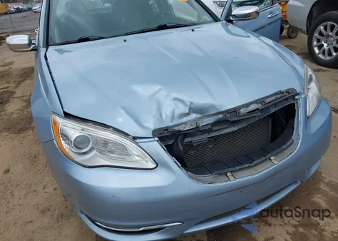 2013 Chrysler 200 Limited z USA, uszkodzony, nr VIN 1C3CCBCG0DN524593